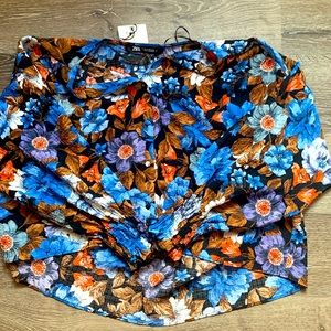 Zara Floral Print top. Multicolored. XS